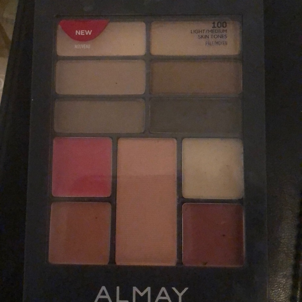 Almay eyeshadow pallette